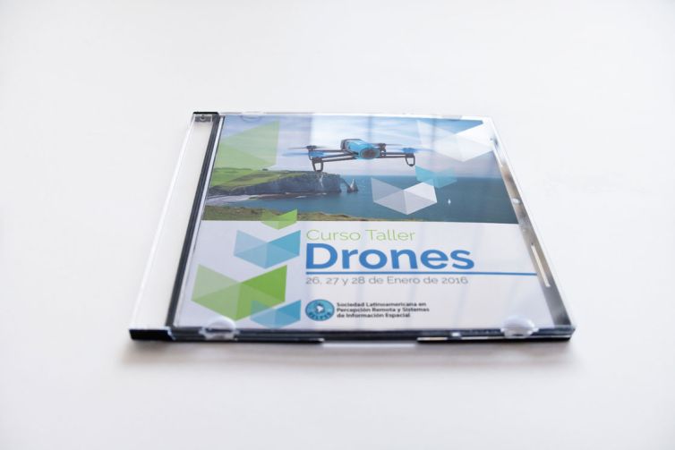 Label, Carátula DVD - Curso Taller Drones 2016