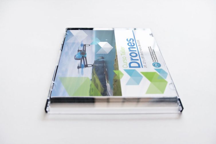 Label, Carátula DVD - Curso Taller Drones 2016
