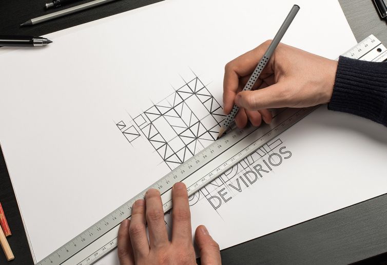 Diseño Logotipo - Mundial de Vidrios - Boceto